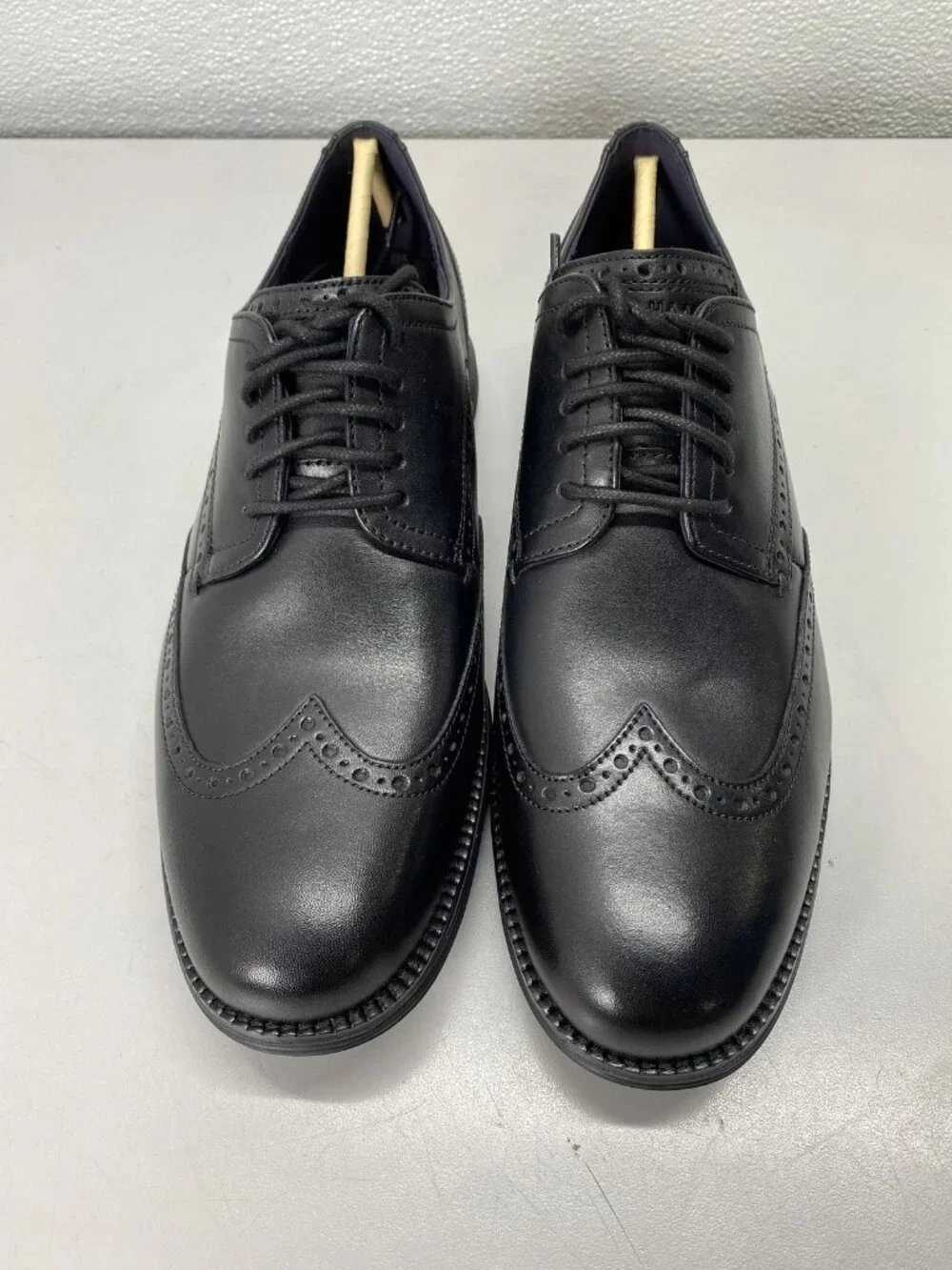 Cole Haan Mens Original Grand Wingtip Oxford Shoes Size 10 M Black, Black